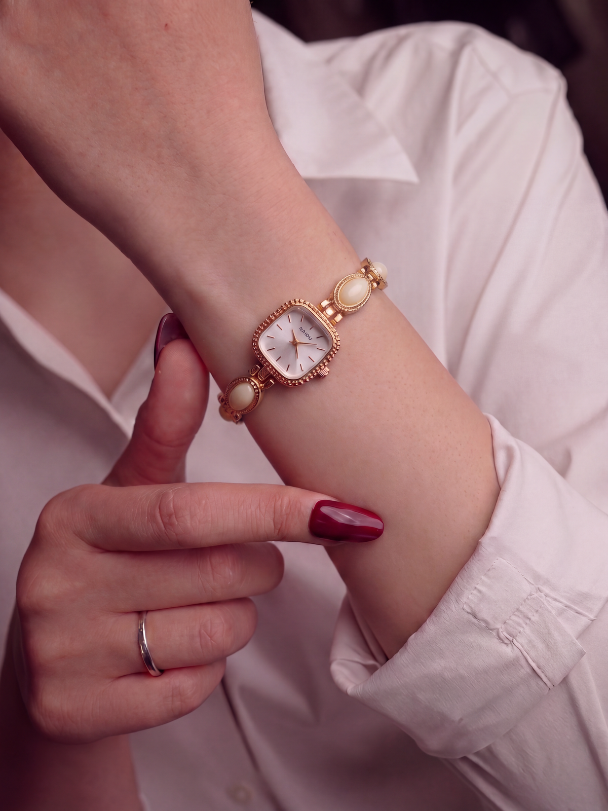 Valora Watch