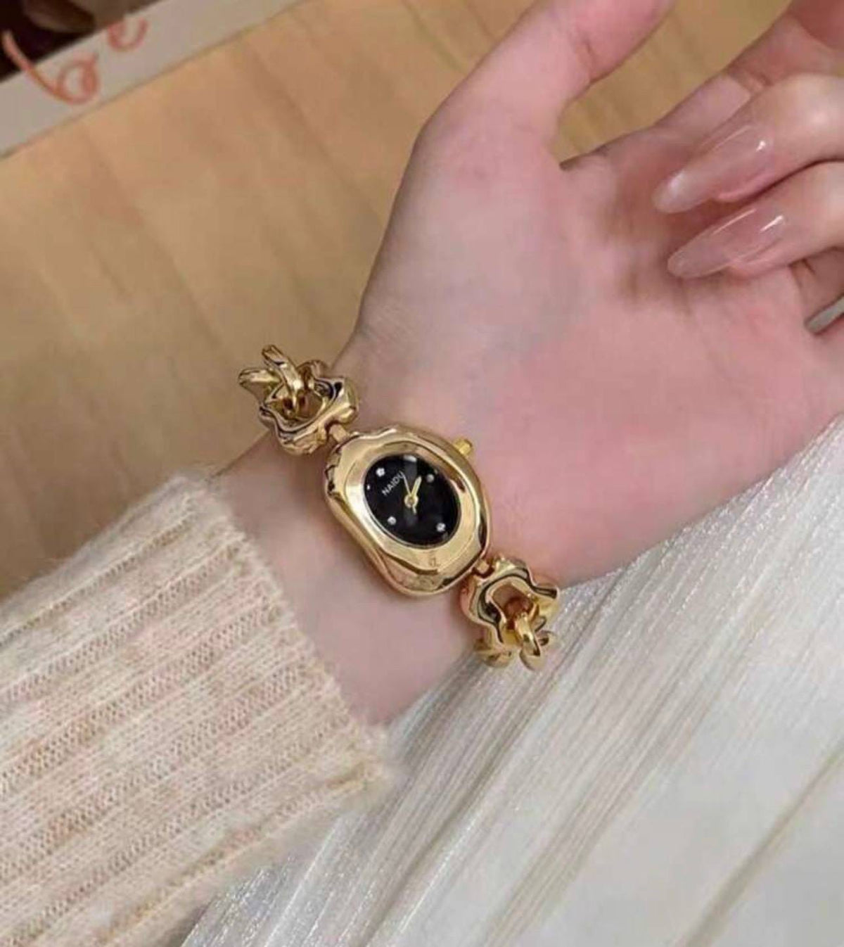 Luxe Watch