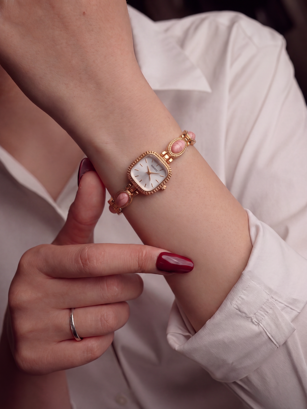 Valora Watch